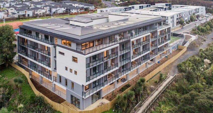 Sunrise Garden Albany<br>Serviced Apartments<div class='project_description_small_text'>$45M build<br>10,000㎡<br>5 storey apartment building<br>Own development & Main contractor </div>  